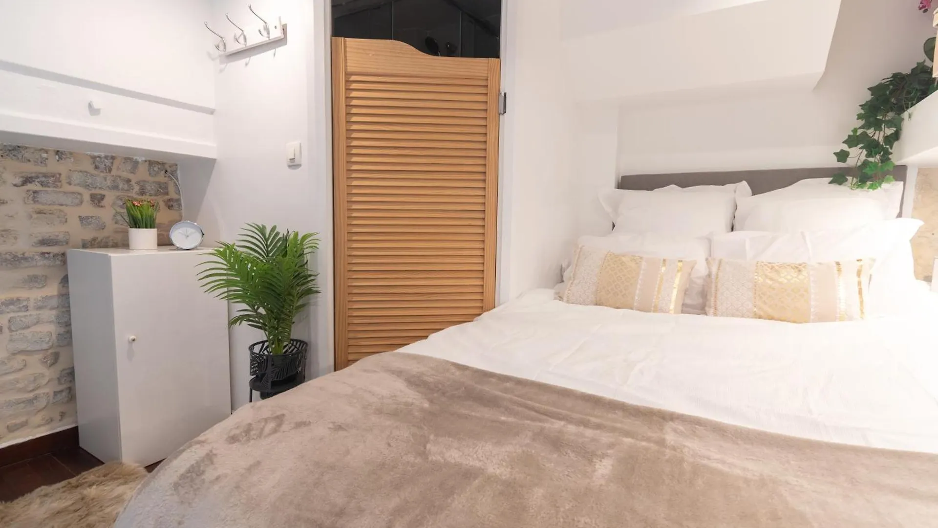 Апартаменты Duplex Parisien Metro13 Париж