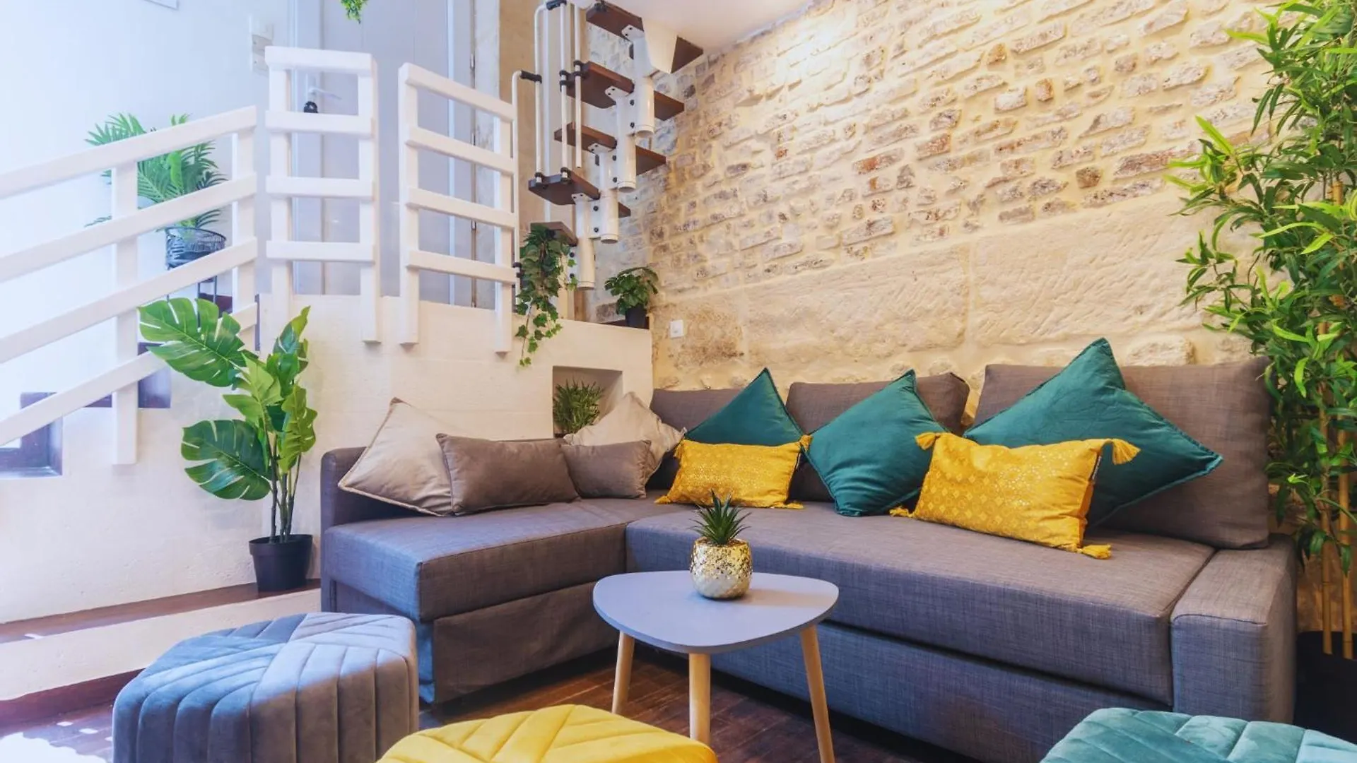 Duplex Parisien Metro13 * Париж