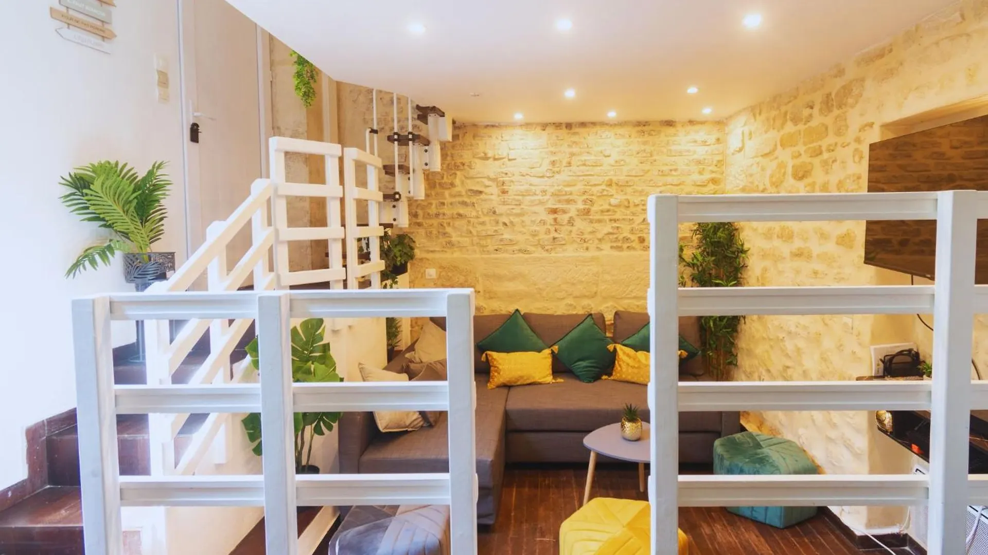 Duplex Parisien Metro13 Apartment