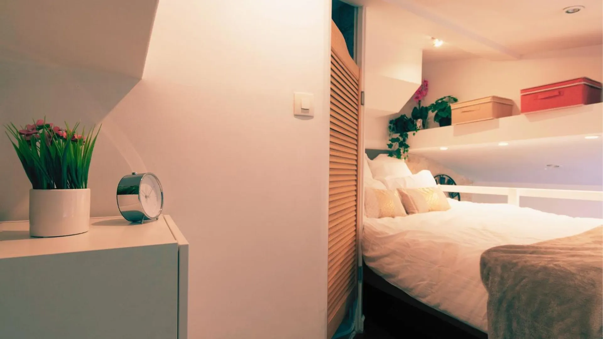 Duplex Parisien Metro13 باريس